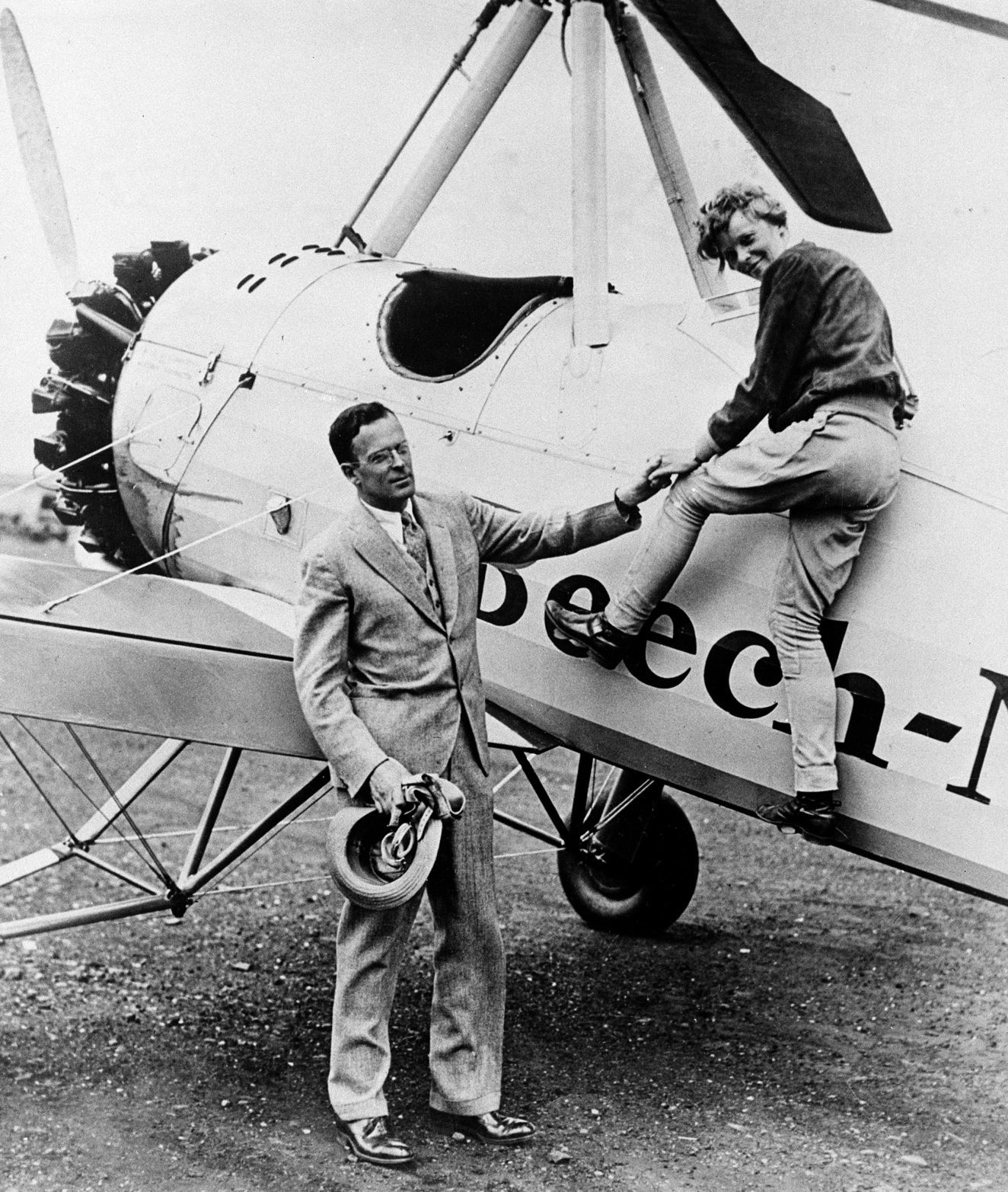 1931: Amelia Earhart